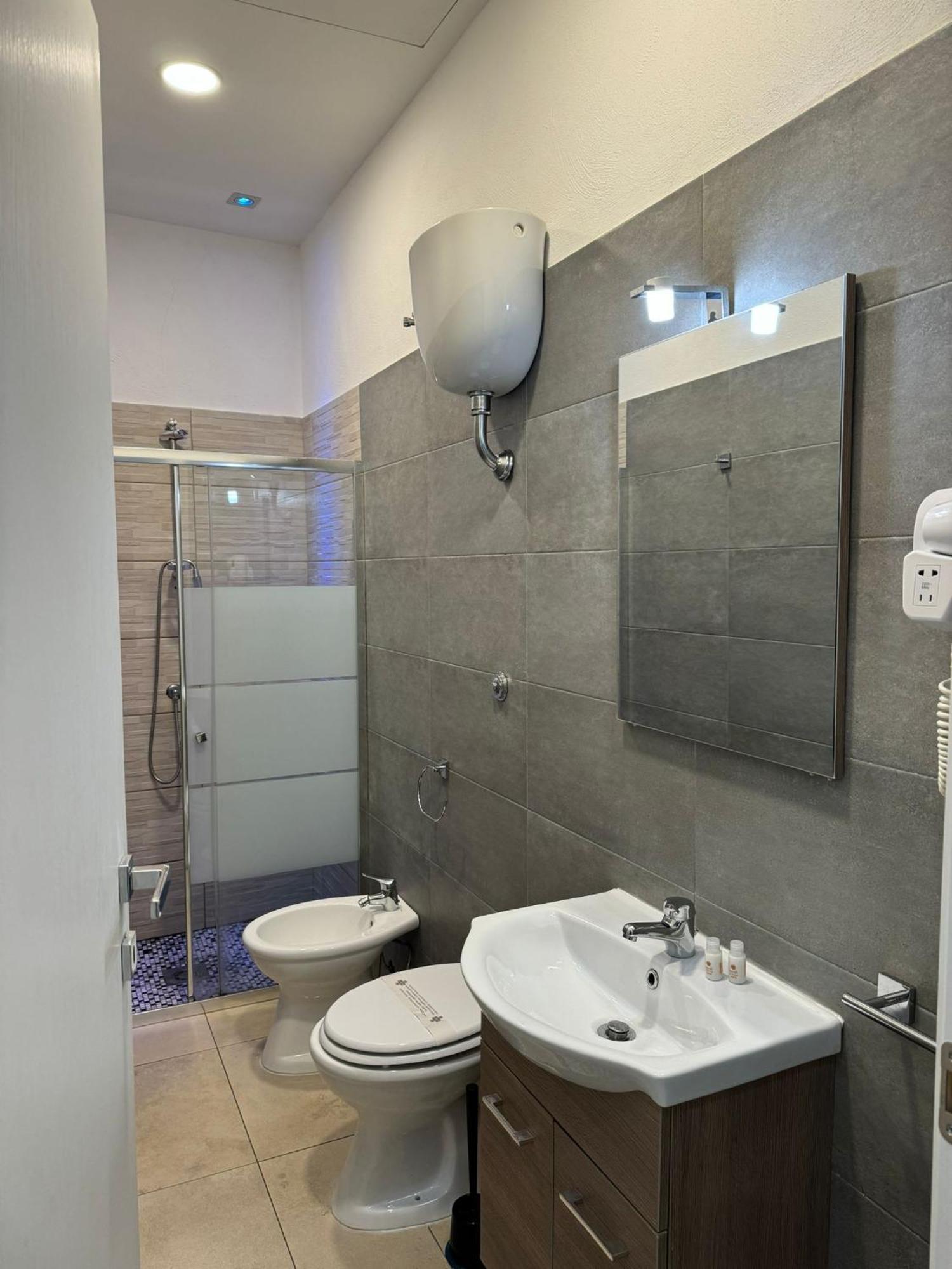 Apartament Toledo Terminal Center Neapol Zewnętrze zdjęcie